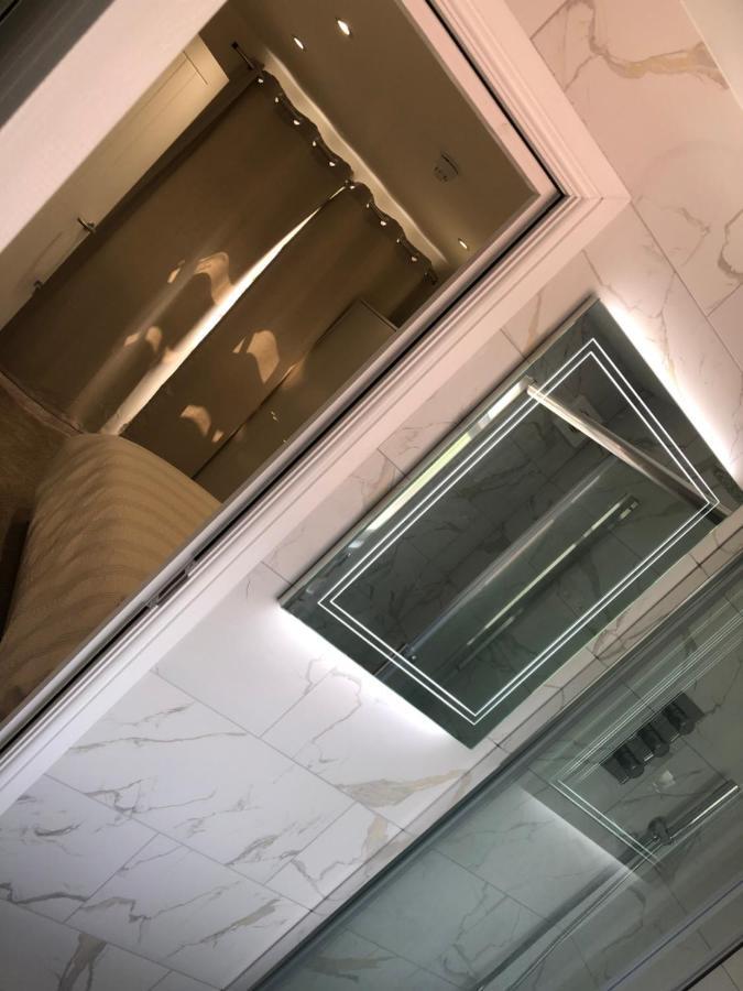 5 Bedroom House In Орпингтън Екстериор снимка