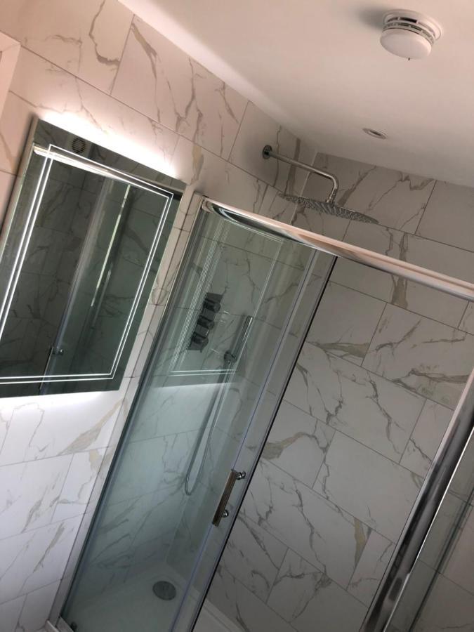 5 Bedroom House In Орпингтън Екстериор снимка